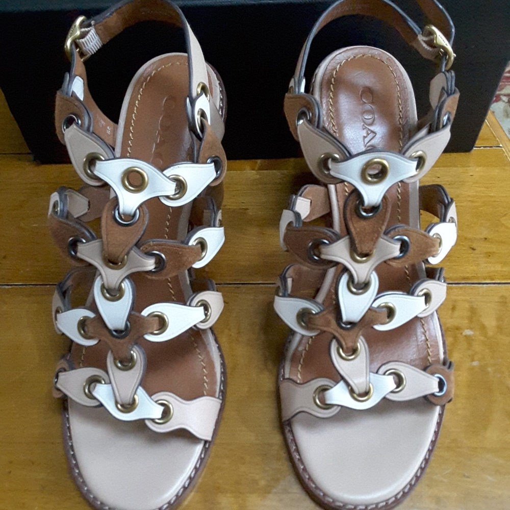 COACH Sandals!! NWT - Picture 1 of 5